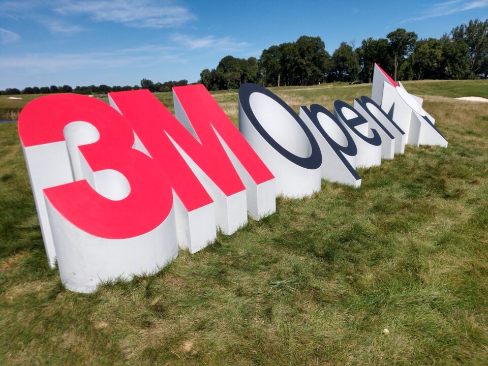 3M Open outdoor logo sign
